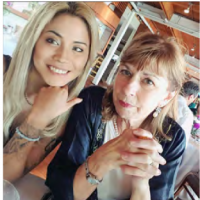Marg Beare, HVRA award-winner Community Builder Fall 2019, with her daughter Ngai Nguyen-Beare
